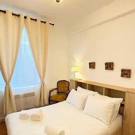 Les Yodyne 5 Min De Flandres Apartmán *